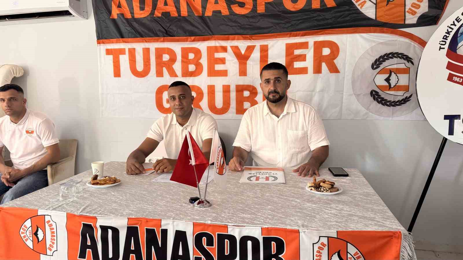 Adanaspor Taraftarlarından Yönetim Eylemi: Kulübün Anahtarları İsteniyor