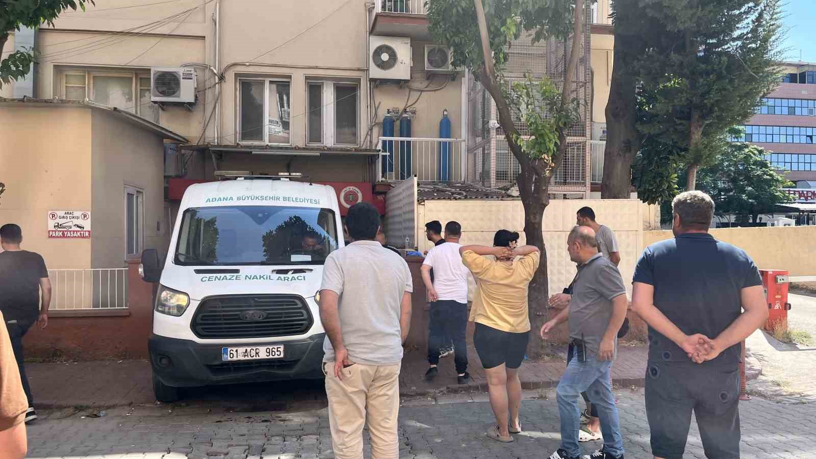 Adana'da Kadın ve İki Tanık Silahlı Saldırıda Hayatını Kaybetti