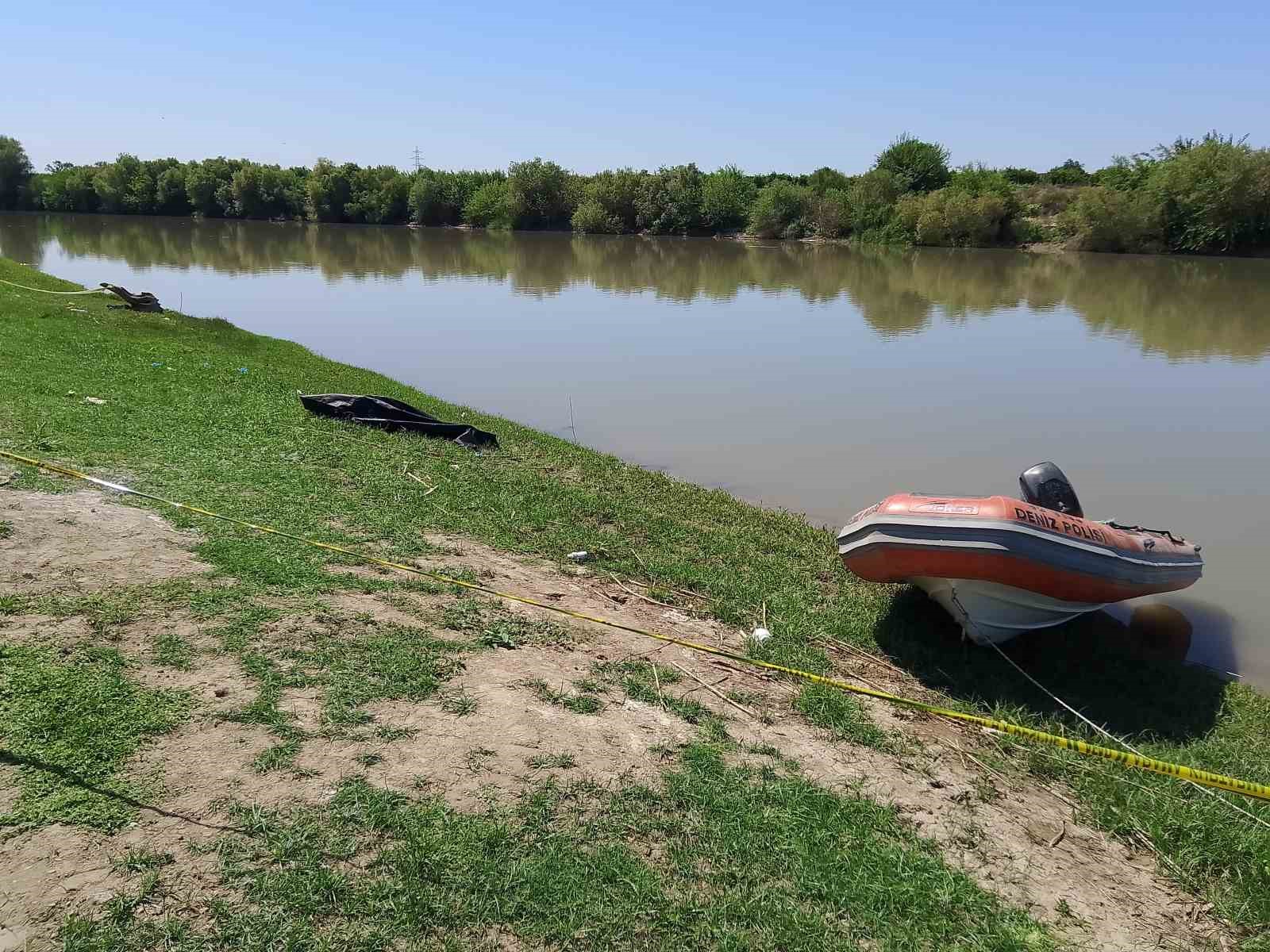 Ceyhan Nehri'nde Balık Avlarken Düşen Adamın Cansız Bedeni Bulundu