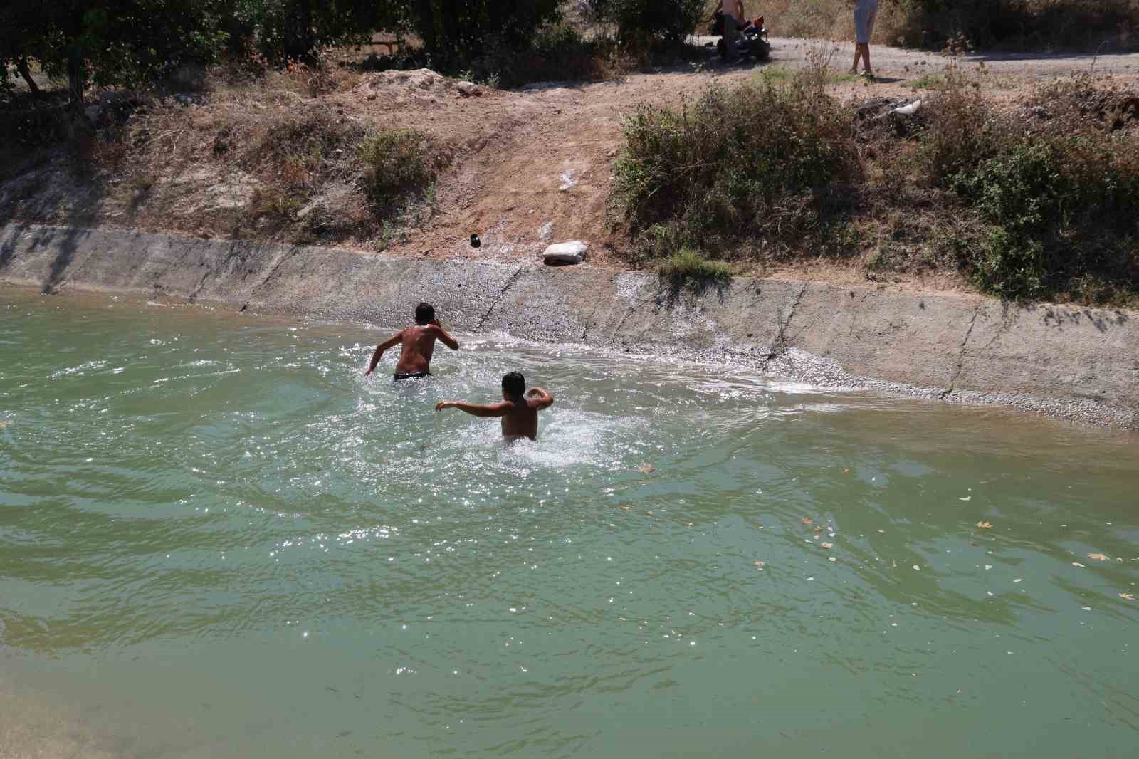 Adana'nın Sıcaklarında Tehlikeli Serinleme Yöntemi