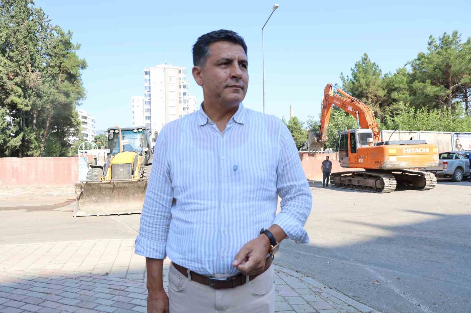 Kozan'da 30 Yıllık Yol Sorunu Nihayet Çözülüyor