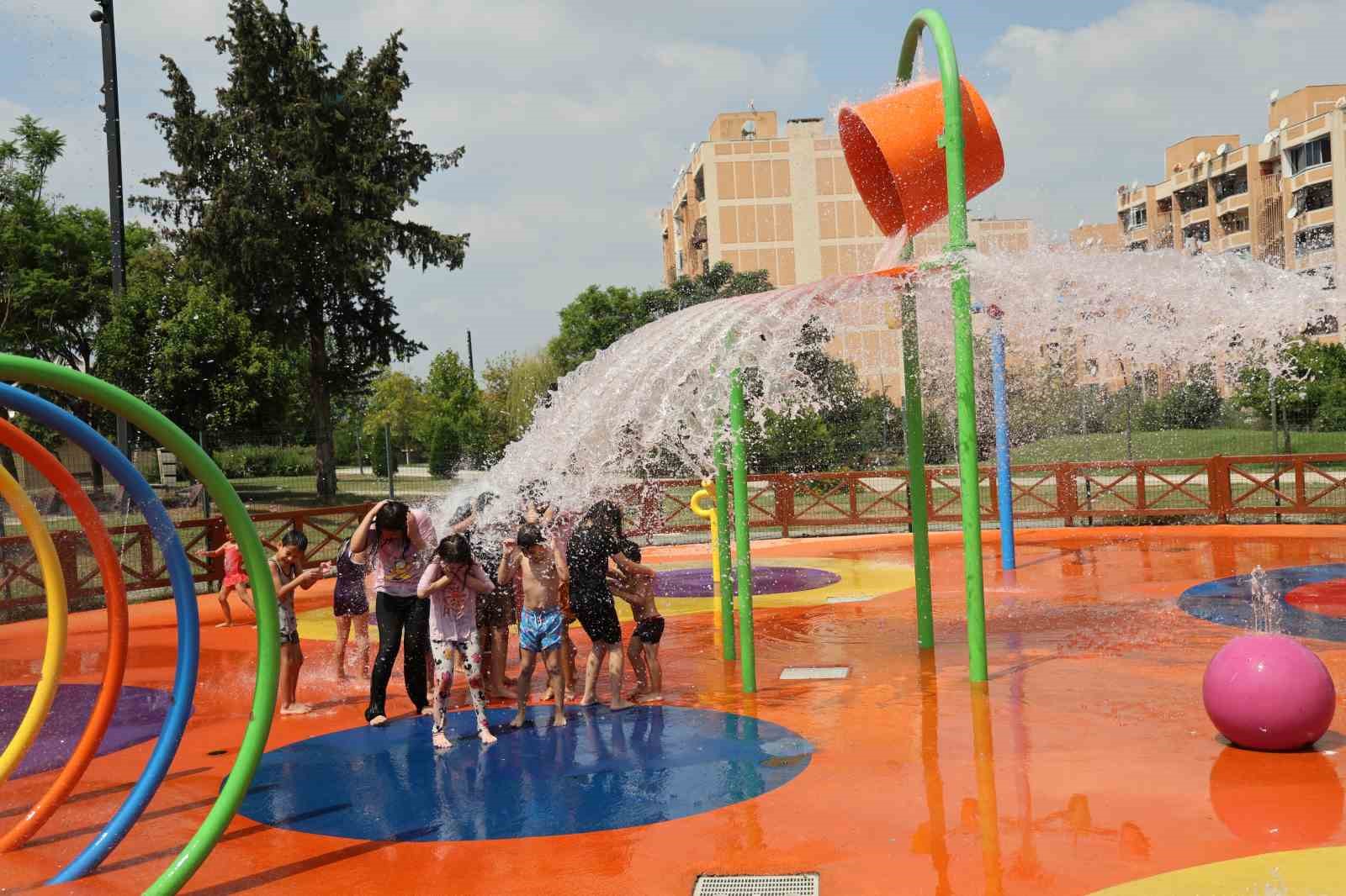 Adana'da Su Oyun Parkları, Çocukların Güvenli Eğlencesi Oluyor