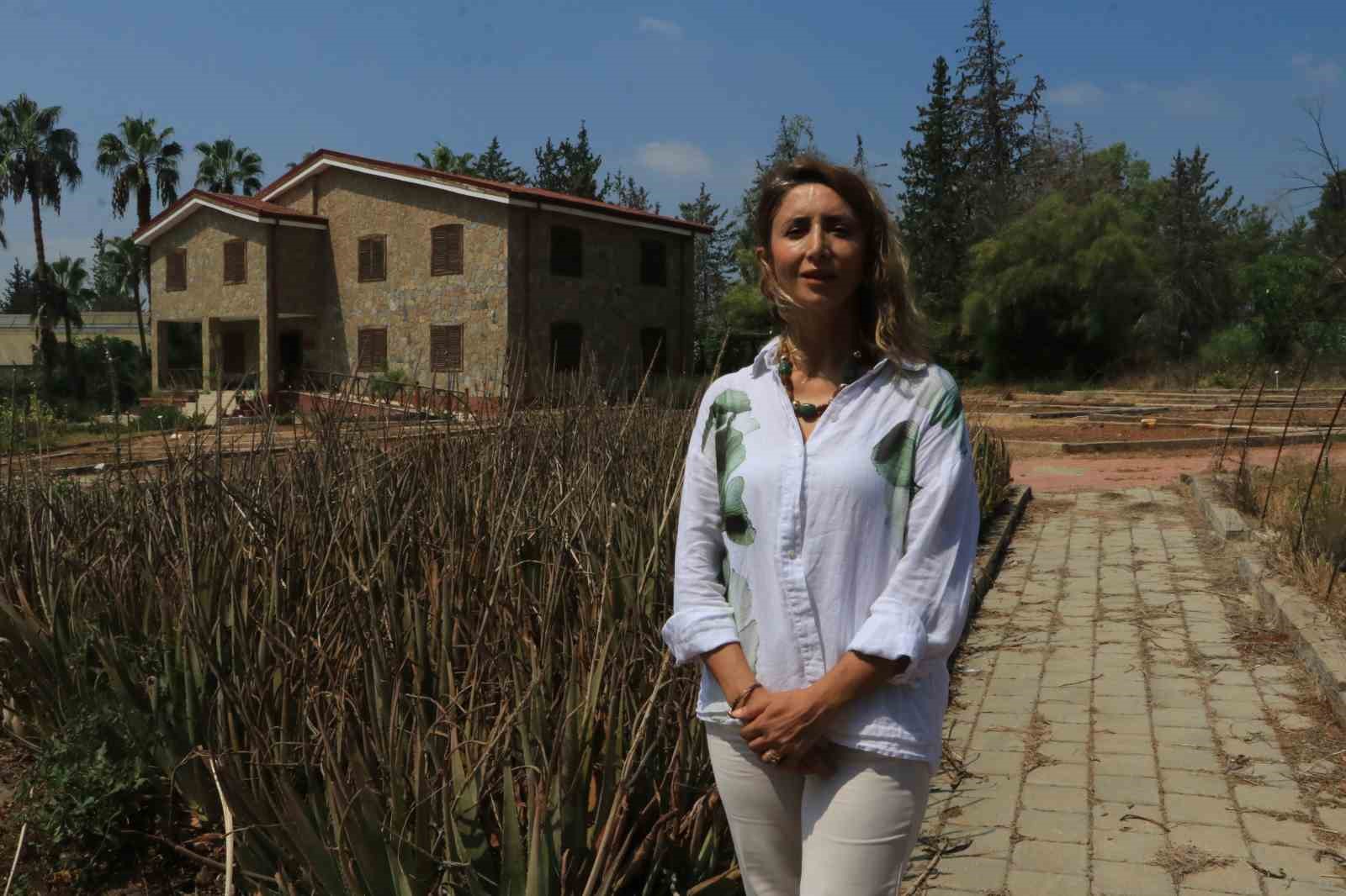 Adana Botanik Bahçesi'nde Yüzlerce Bitki Türü Korunuyor