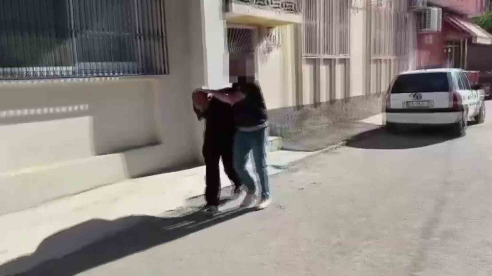 Adana'da Uyuşturucu Suçlularına Baskın: 39 Firari Hükümlü Yakalandı