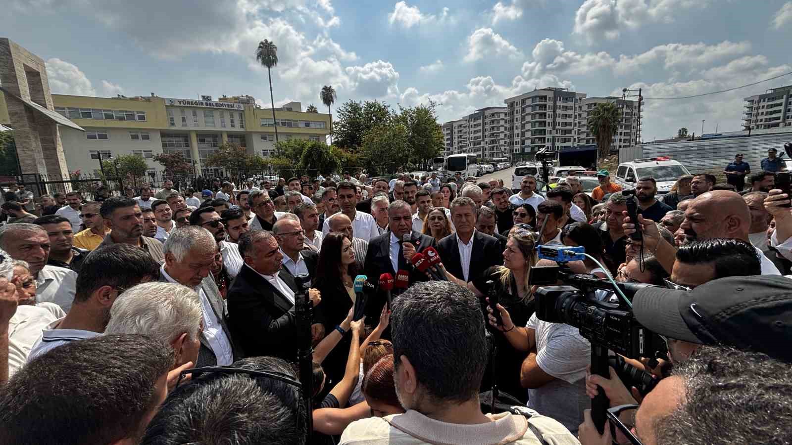Yüreğir Belediyesi'nde Başkan Vekilliği Gerginliği: CHP Tepkili