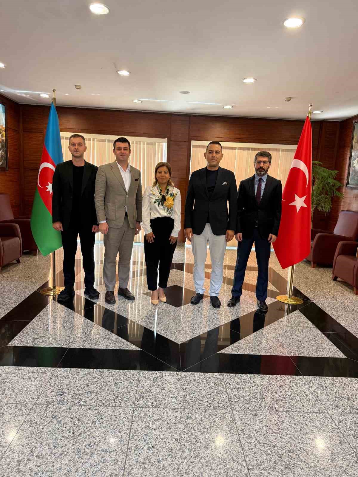 AOSB Heyeti Bakü'de Yeni İş Birlikleri İçin Temaslarda Bulundu