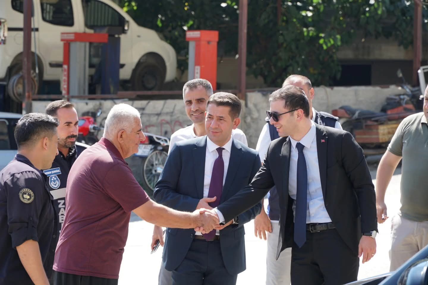 Feke'de Projeler Hayata Geçiyor, Esnafın Talepleri Dinleniyor