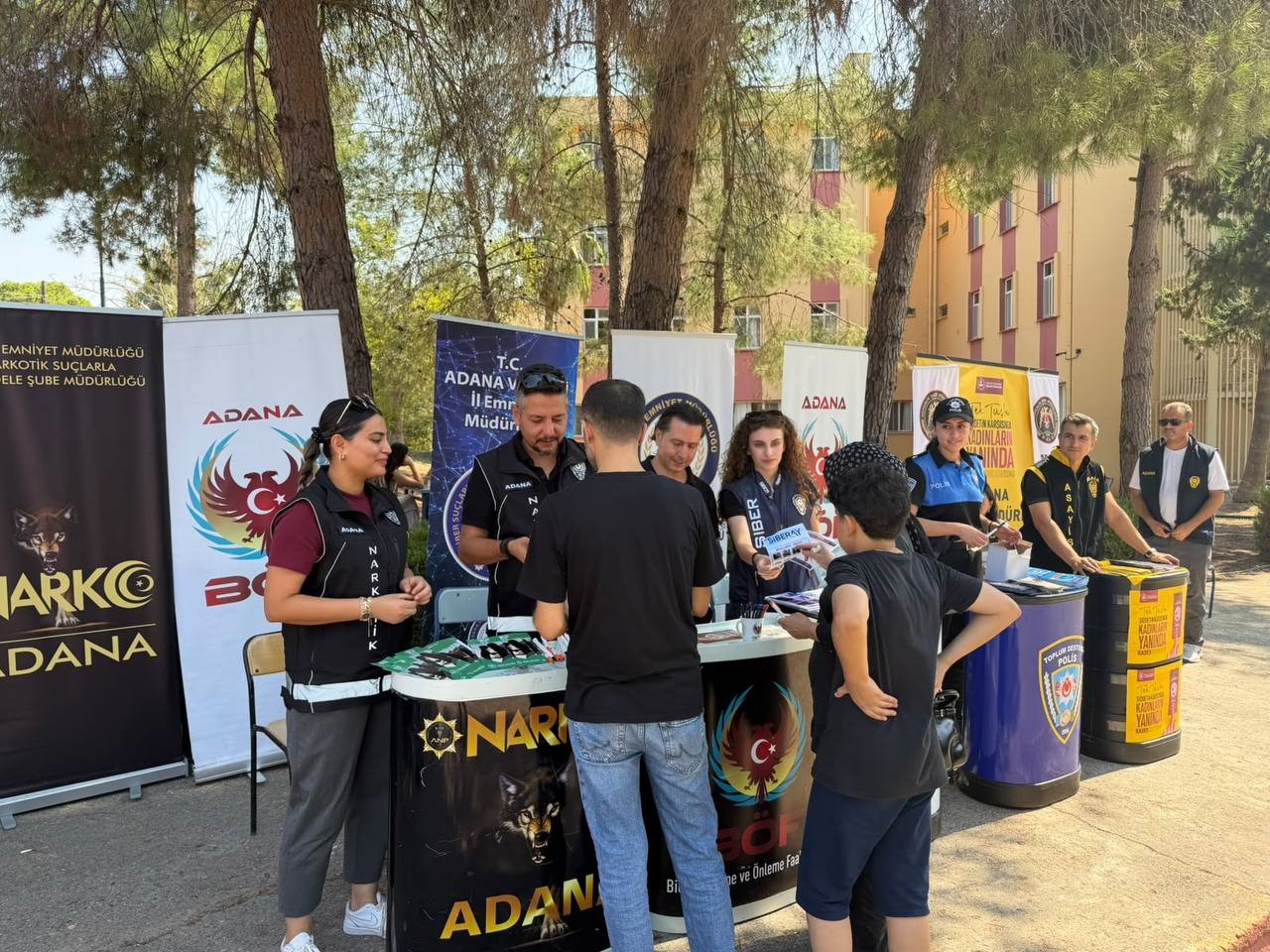 Adana'da Öğrencilere 'Yeni Evim Güvenli Yurdum' Projesi Tanıtıldı