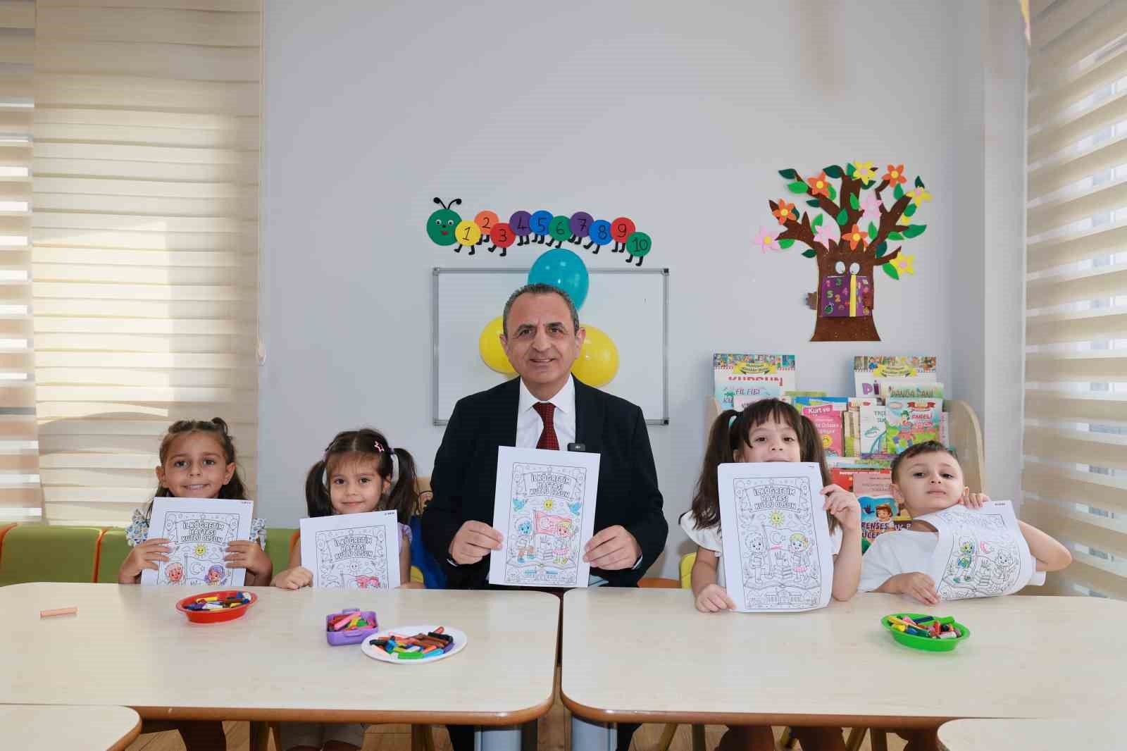 Minik Yürekler Kreşi'nde Yeni Eğitim Yılı Coşkusu