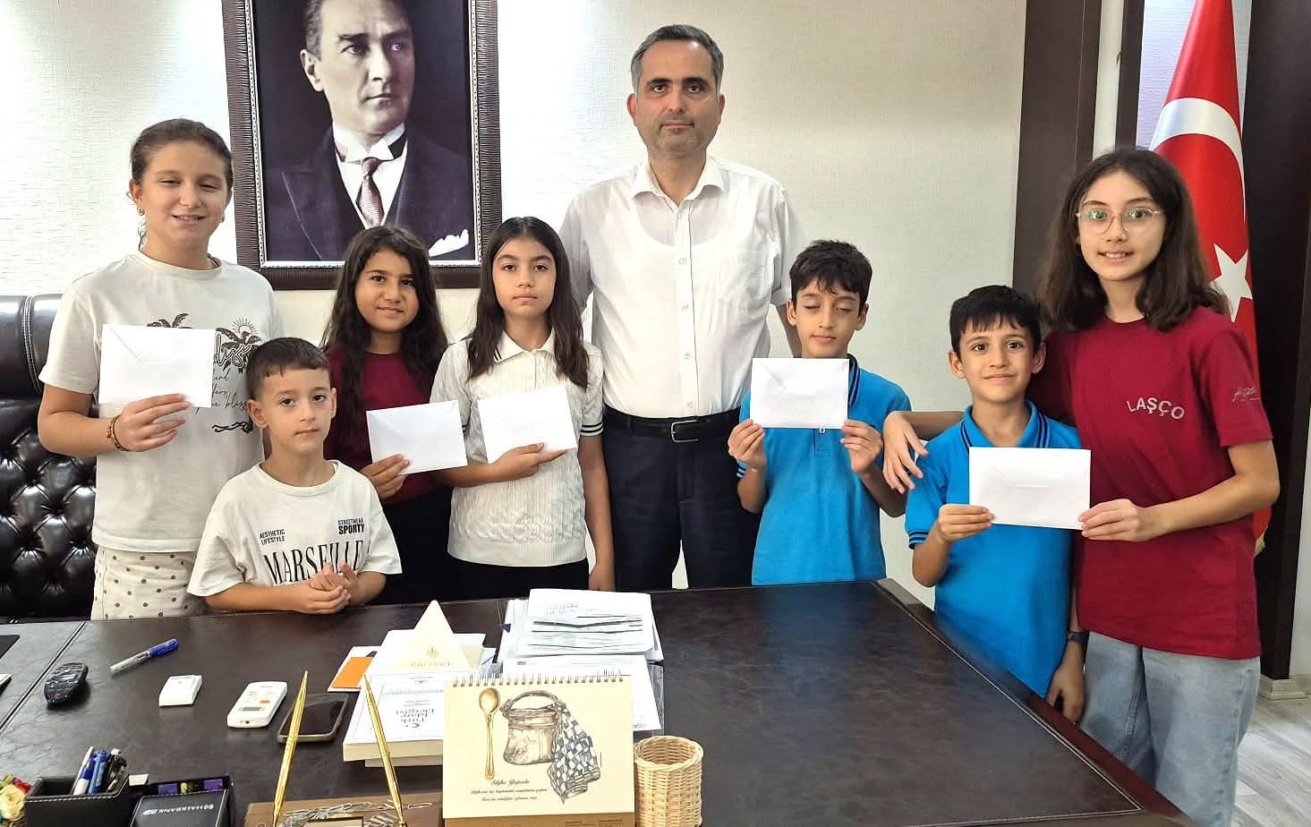 Kozanlı Miniklerden Yangınzedelere 15 Bin Liralık Yardım