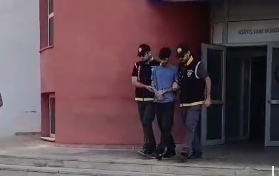 Adana'da 30 Yıl Hapis Cezasıyla Aranan Firari Hükümlü Yakalandı