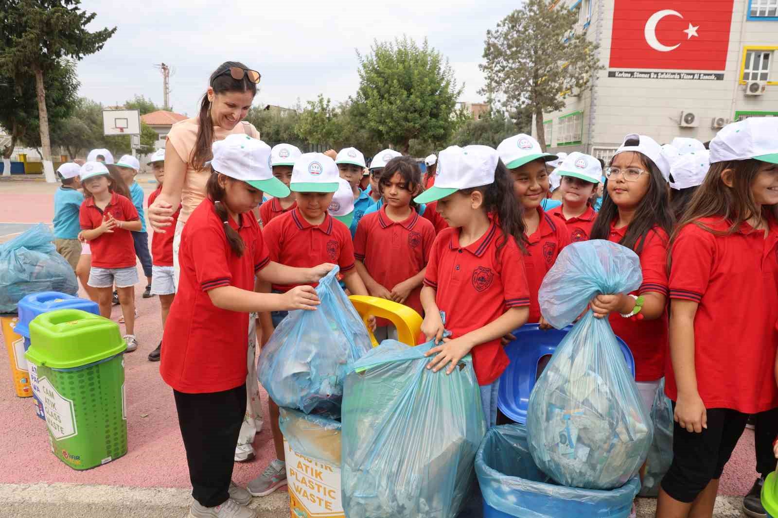Minik Öğrencilerden Çevreye Duyarlılık Çağrısı