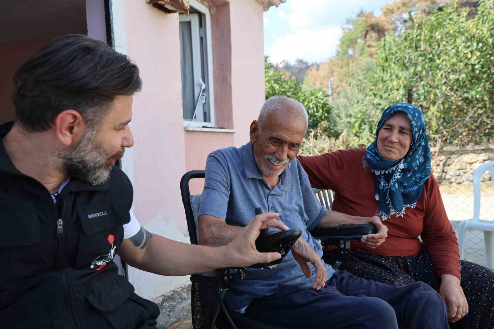 Yangın Kayıplarını Unutturan Destek: Yeni Eşyalar ve Tekerlekli Sandalye