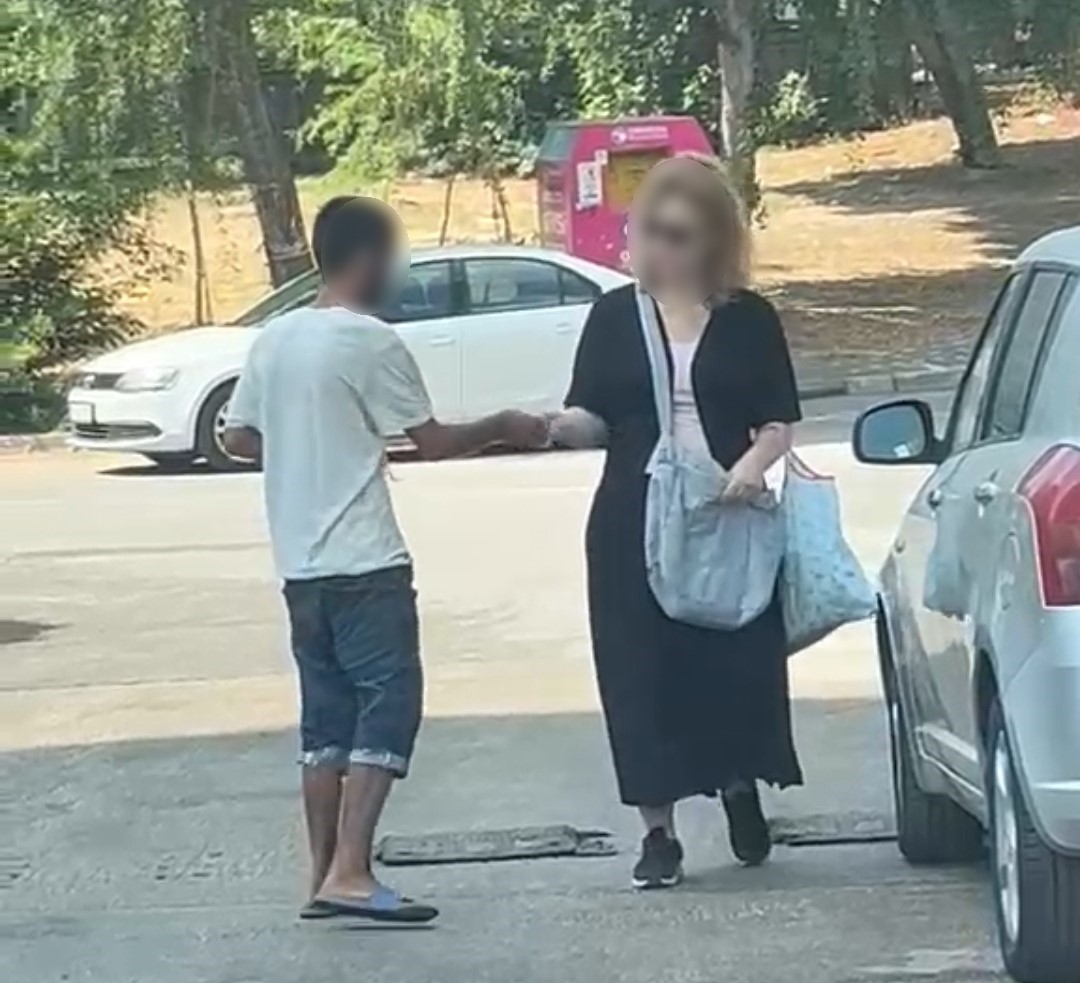 Adana'da Uçucu Madde Kullanan Şahıs, Kadının Yolunu Kesip Para İstedi