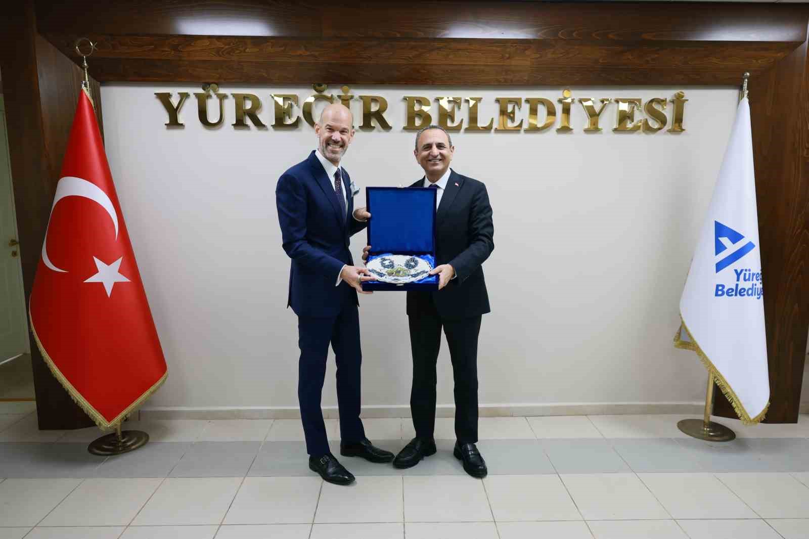 Yüreğir Belediye Başkan Vekili Özünal, ABD Konsolosu Mehler'i Ağırladı