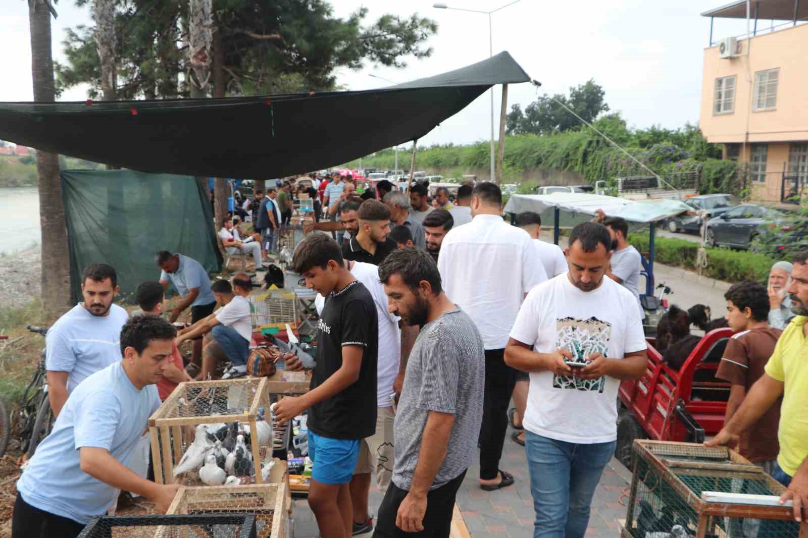 Kuş Tutkunları Adana'da Buluşuyor: Hayvan Pazarı Canlılığını Koruyor