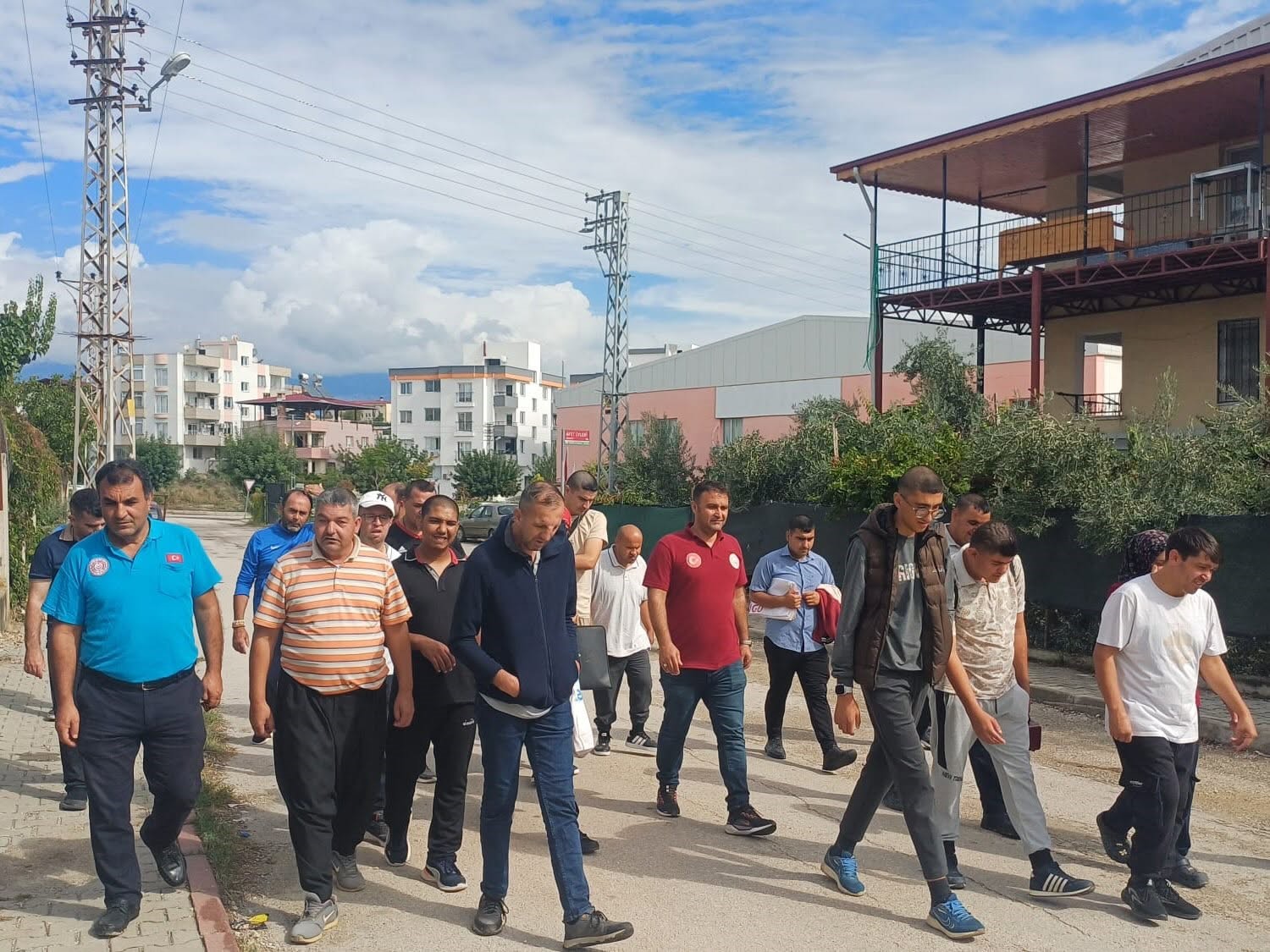 Adana'da Özel Bireylerin Coşkulu Yürüyüşü