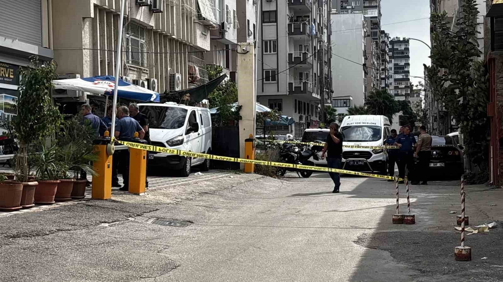 Adana’da Silahlı Saldırı: 1 Kişi Hayatını Kaybetti, 1 Kişi Yaralı