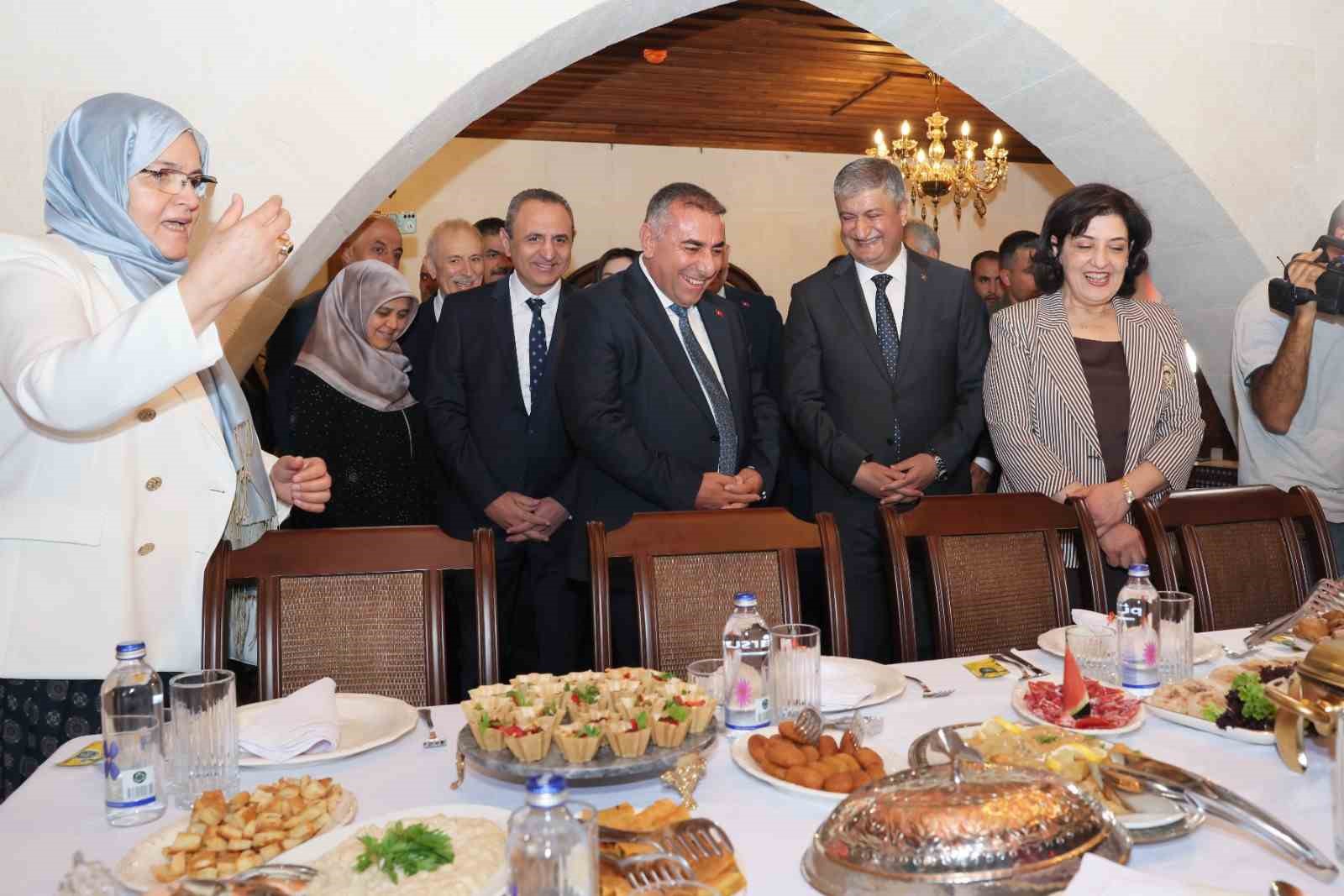 Adana'da Gastronomi Kültürüne Yeni Bir Soluk: Selamlık Sofra Mirası Evi Açıldı