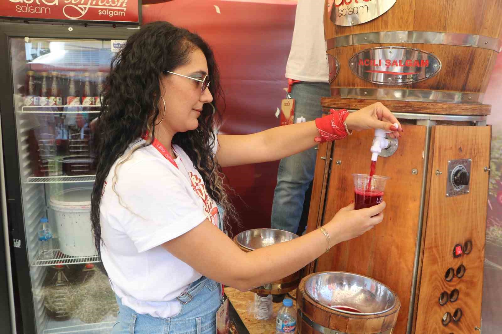 Lezzetler Adana’da Buluşuyor: 10. Uluslararası Lezzet Festivali Başladı