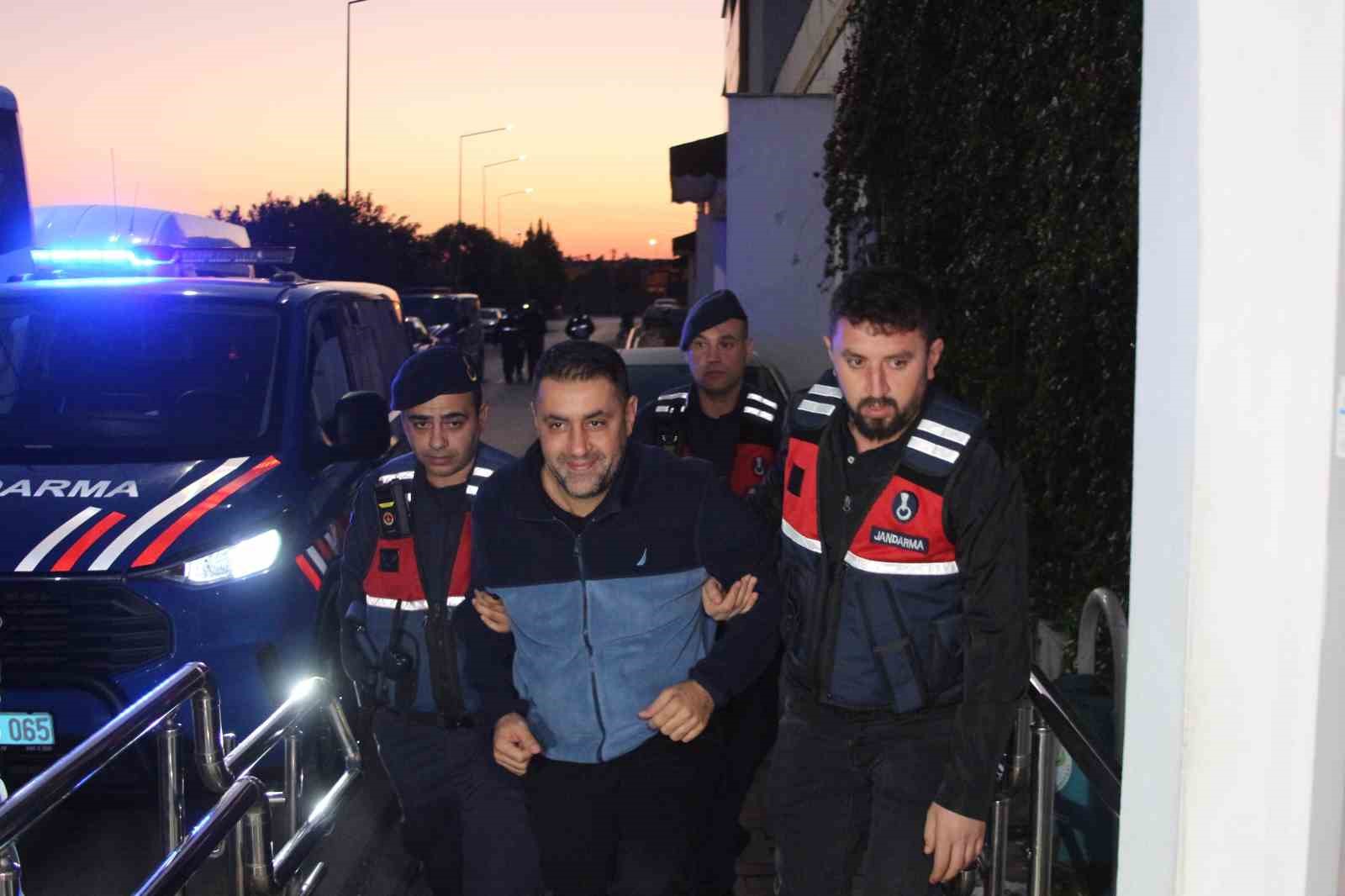 Çukurova Belediyesi'nde Usulsüzlük Soruşturmasında 34 Kişi Tutuklandı