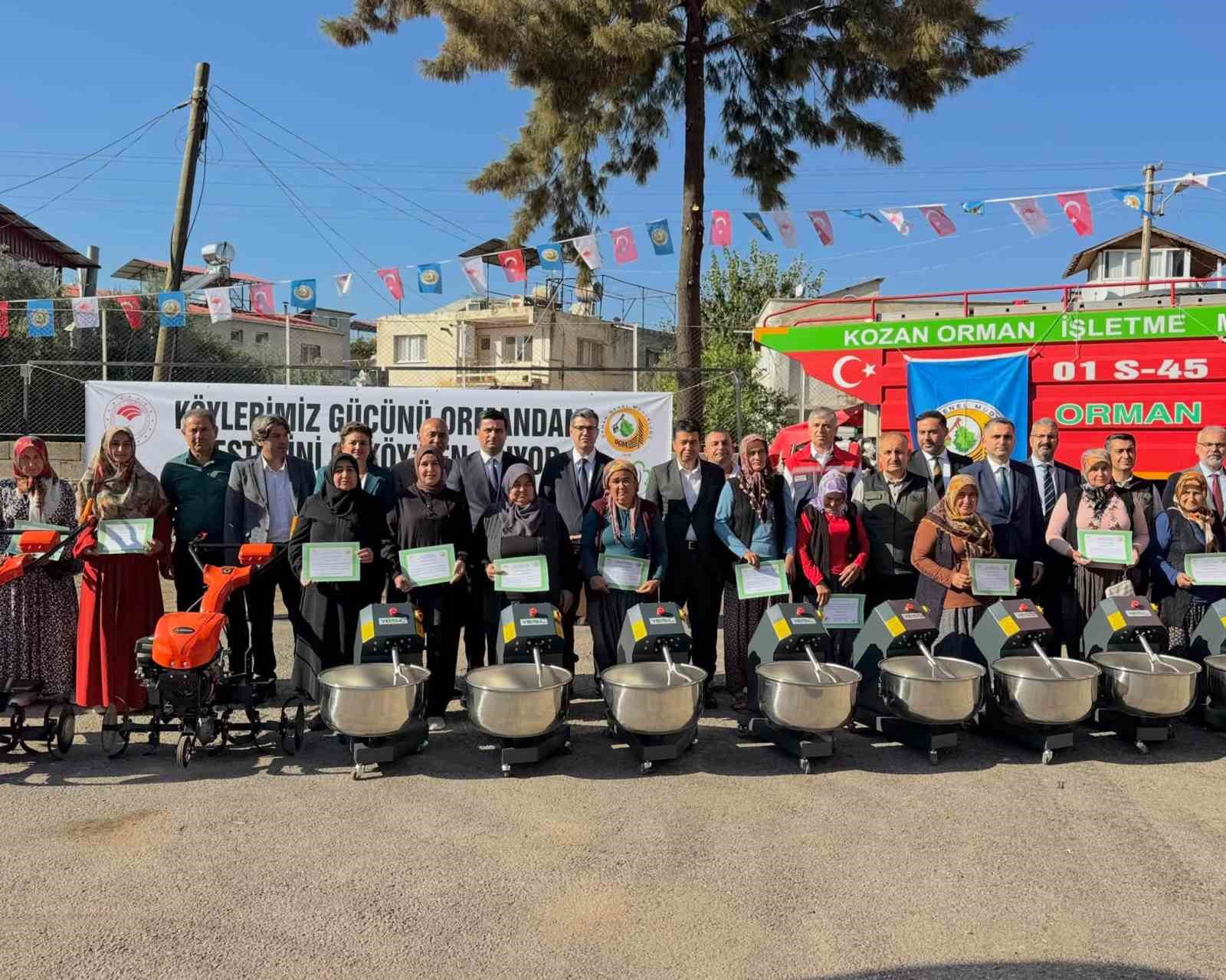 Kozan'da Kadınlara 840 Bin Liralık Makine Desteği Sağlandı