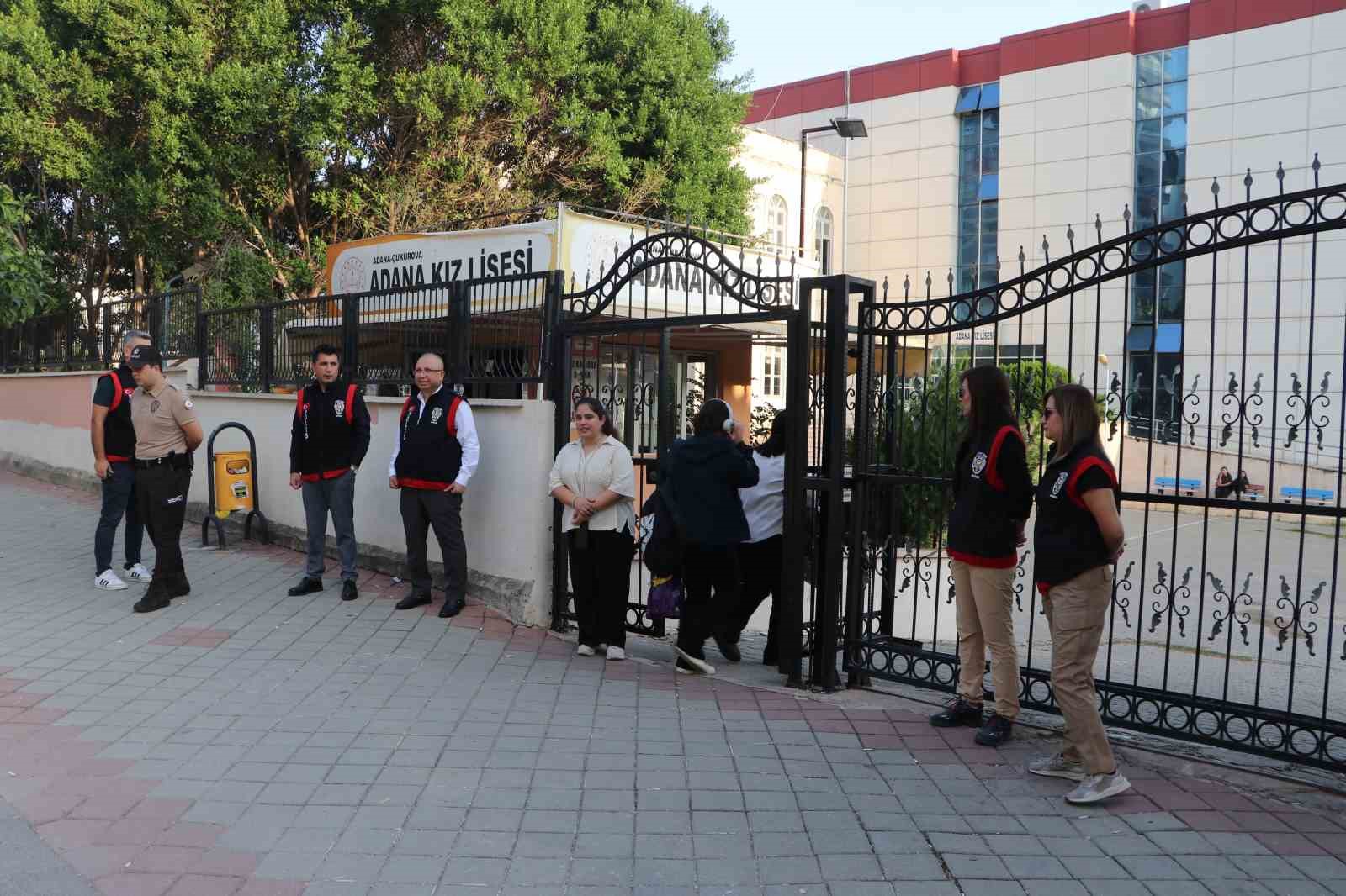 Adana'da Okullarda Güvenlik Denetimi: 118 Bin GBT Sorgulandı