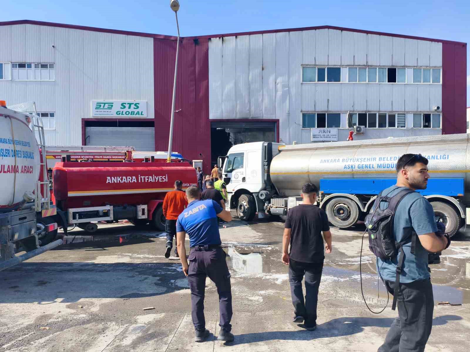 Ankara'da Kimyasal Fabrikada Yangın: Komşu Tesise Sıçradı