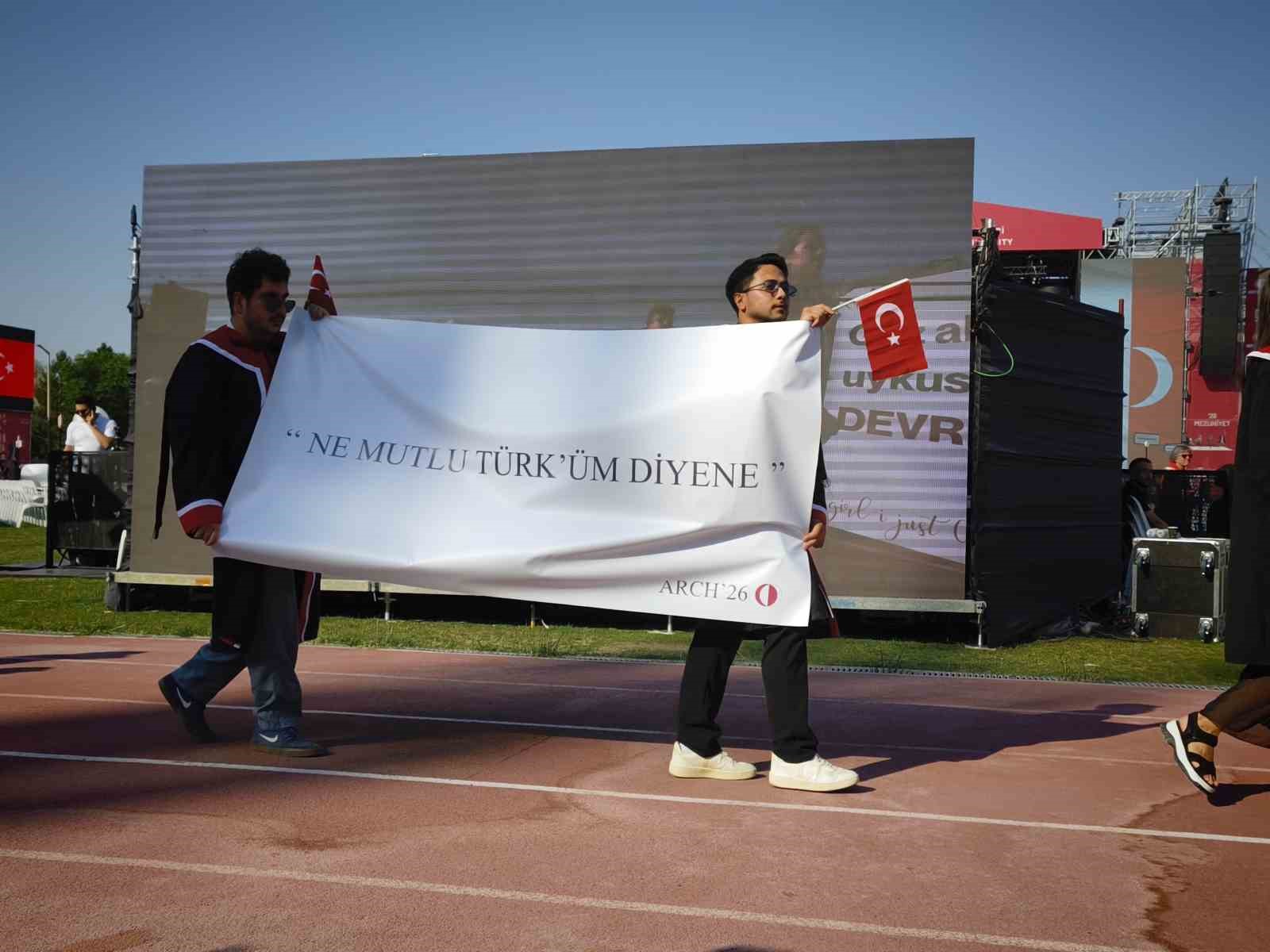 ODTÜ Rektörü Yozgatlıgil: "Dünyanın ilk 100 üniversitesi arasına girmekten gurur duyuyoruz"