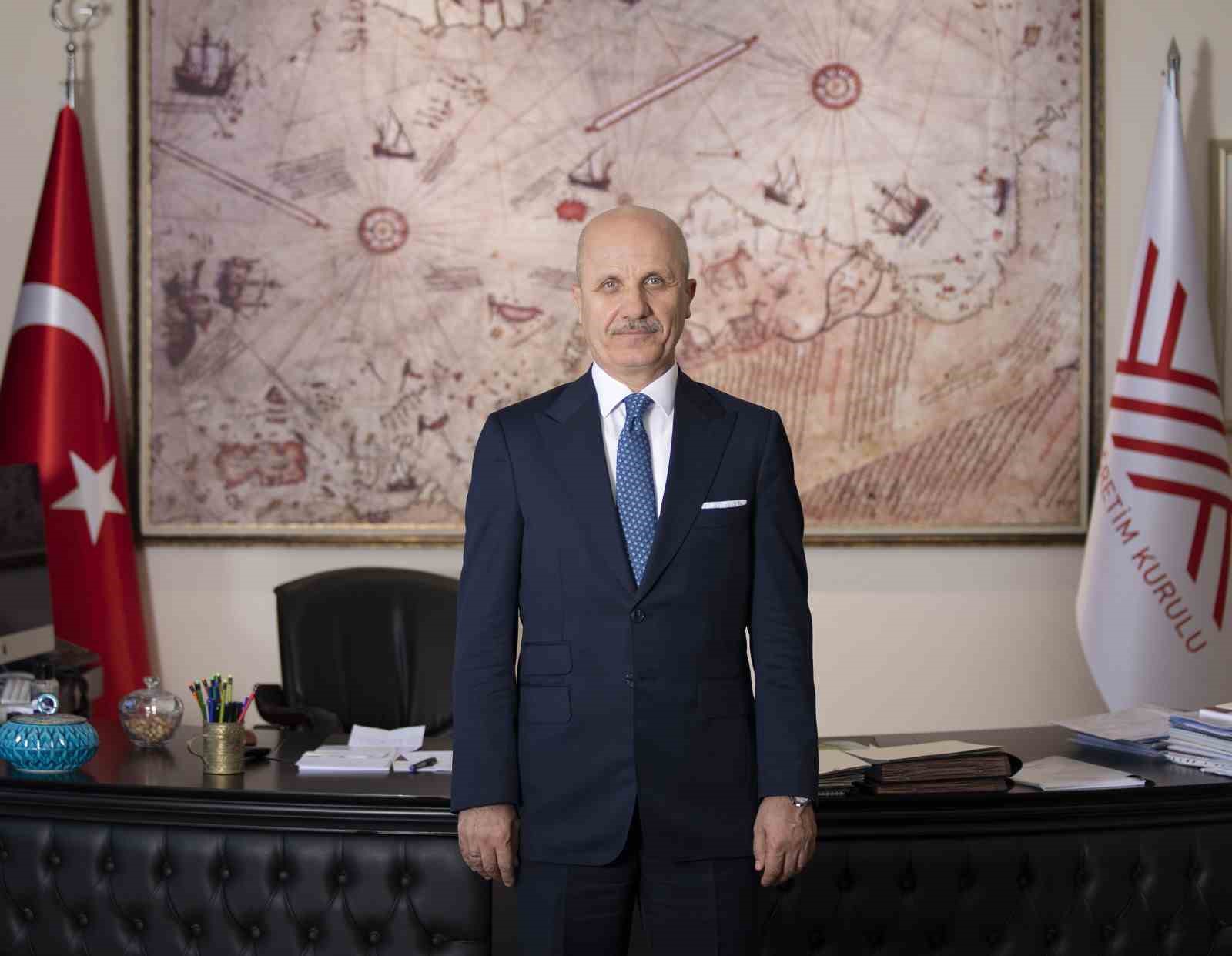 YÖK Başkanı Özvar'dan Gençlere Önemli Tavsiyeler: Geleceğin Mesleklerine Dikkat Edin