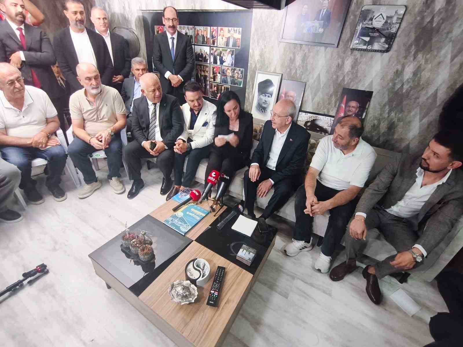 Kılıçdaroğlu, Ankara'da Esnaf Ziyaretinde Buluştu