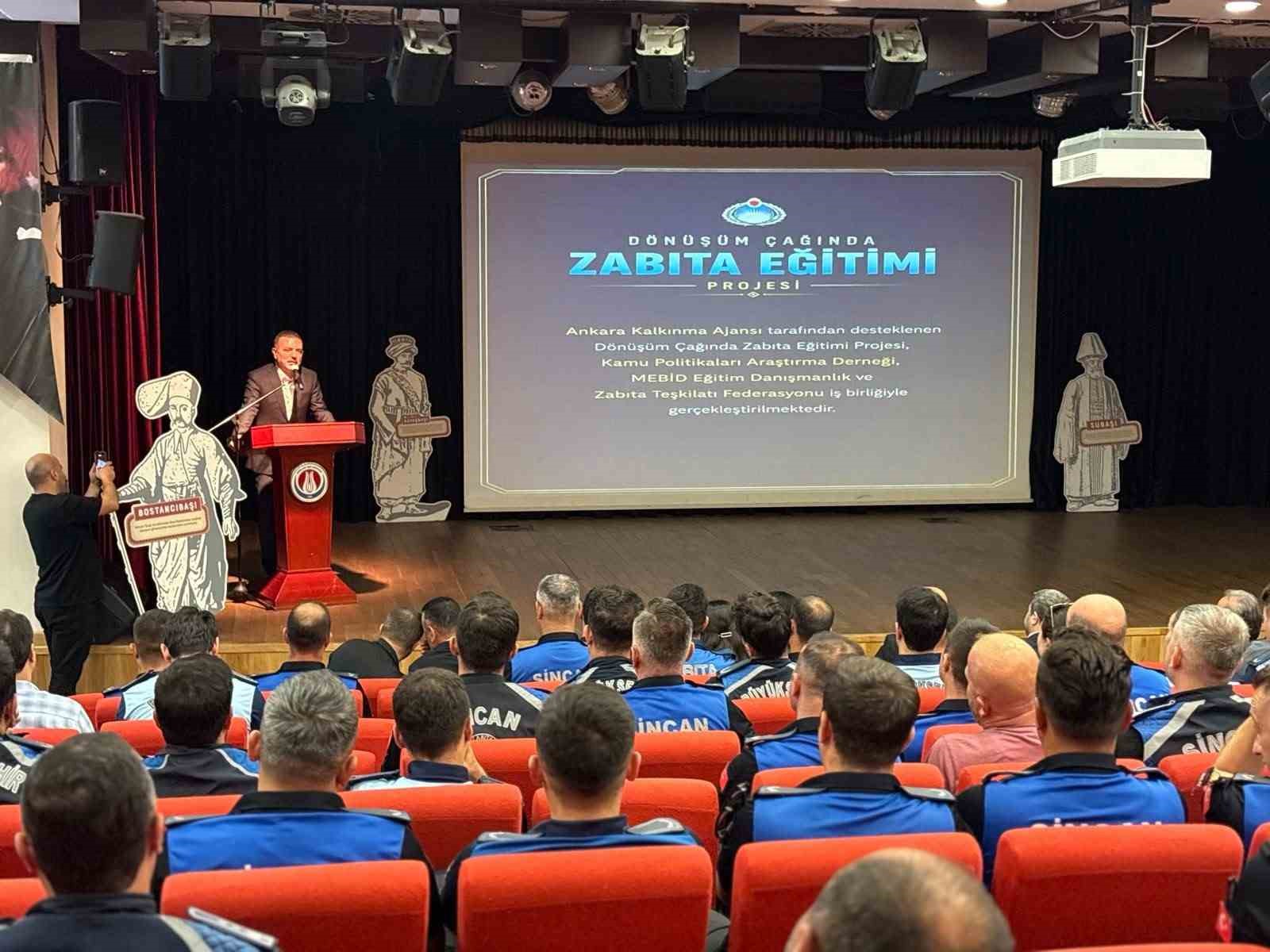 Sincan'da Zabıta Personeline Dijital Eğitim Desteği