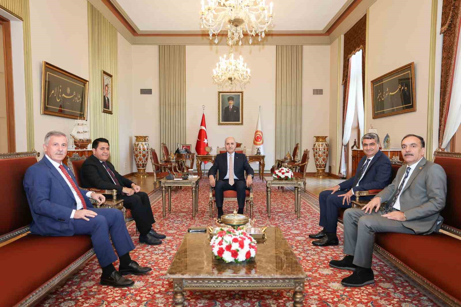TBMM Başkanı Kurtulmuş, Yeni Yol Partisi ile Terörsüz Türkiye İçin Bir Araya Geldi