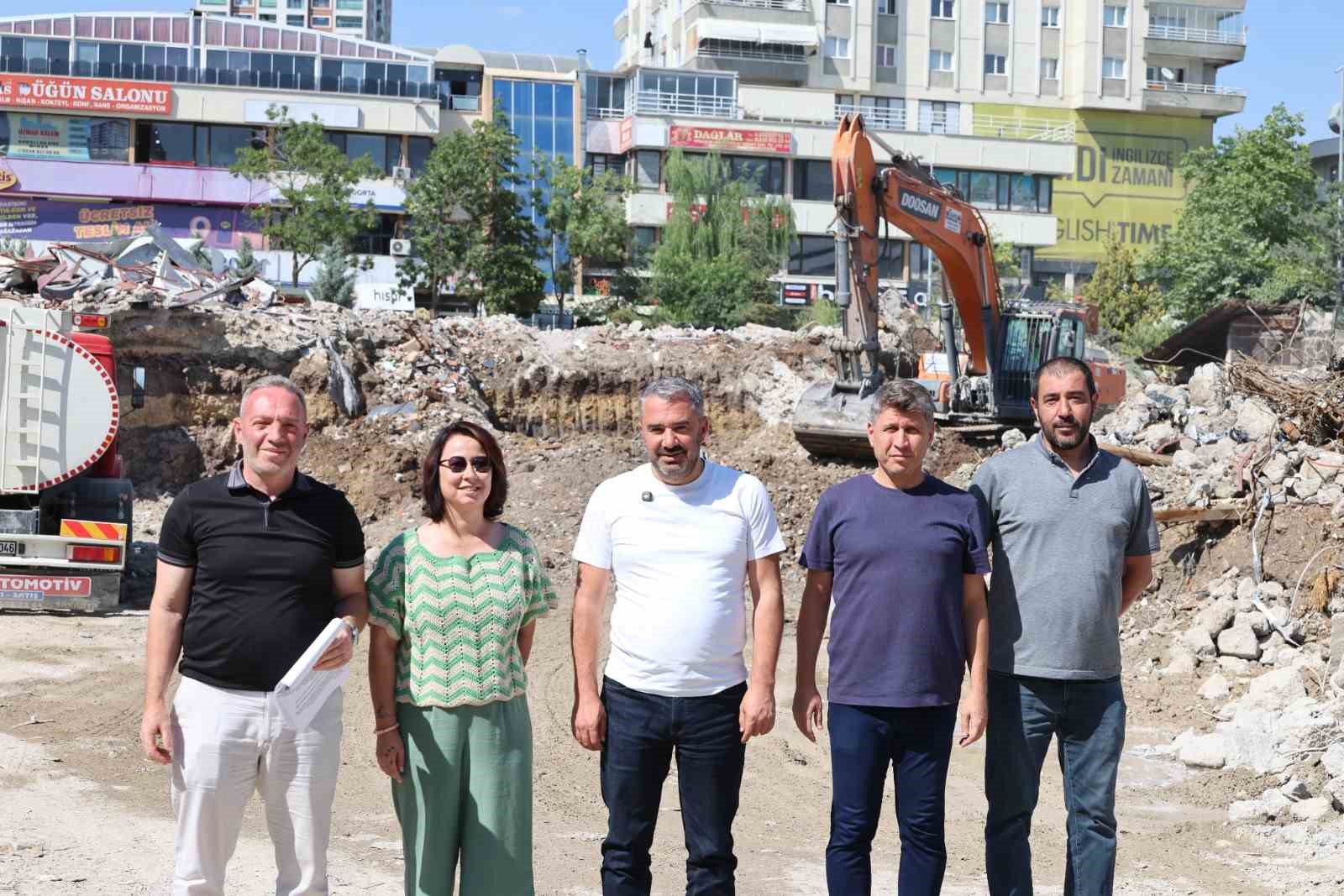 Ankara'da Yeni Kent Meydanı Projesi Başlıyor