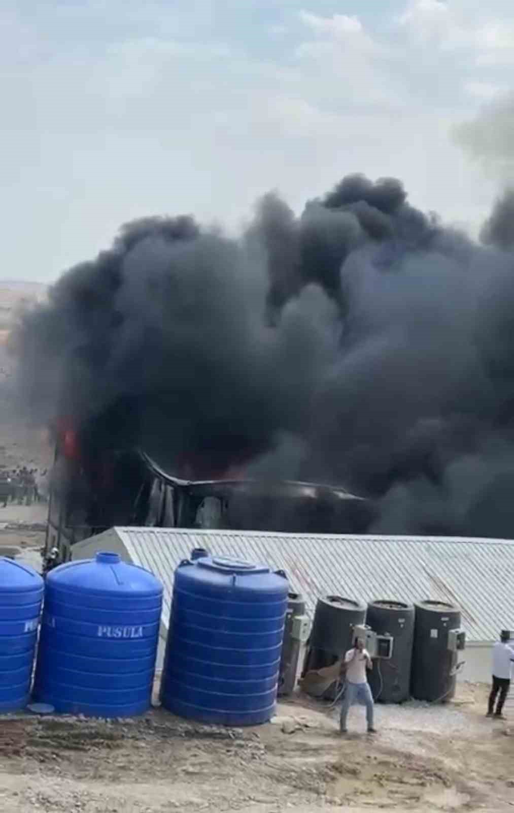 Ankara'da Şantiyede Konteyner Yangını Kontrol Altına Alındı