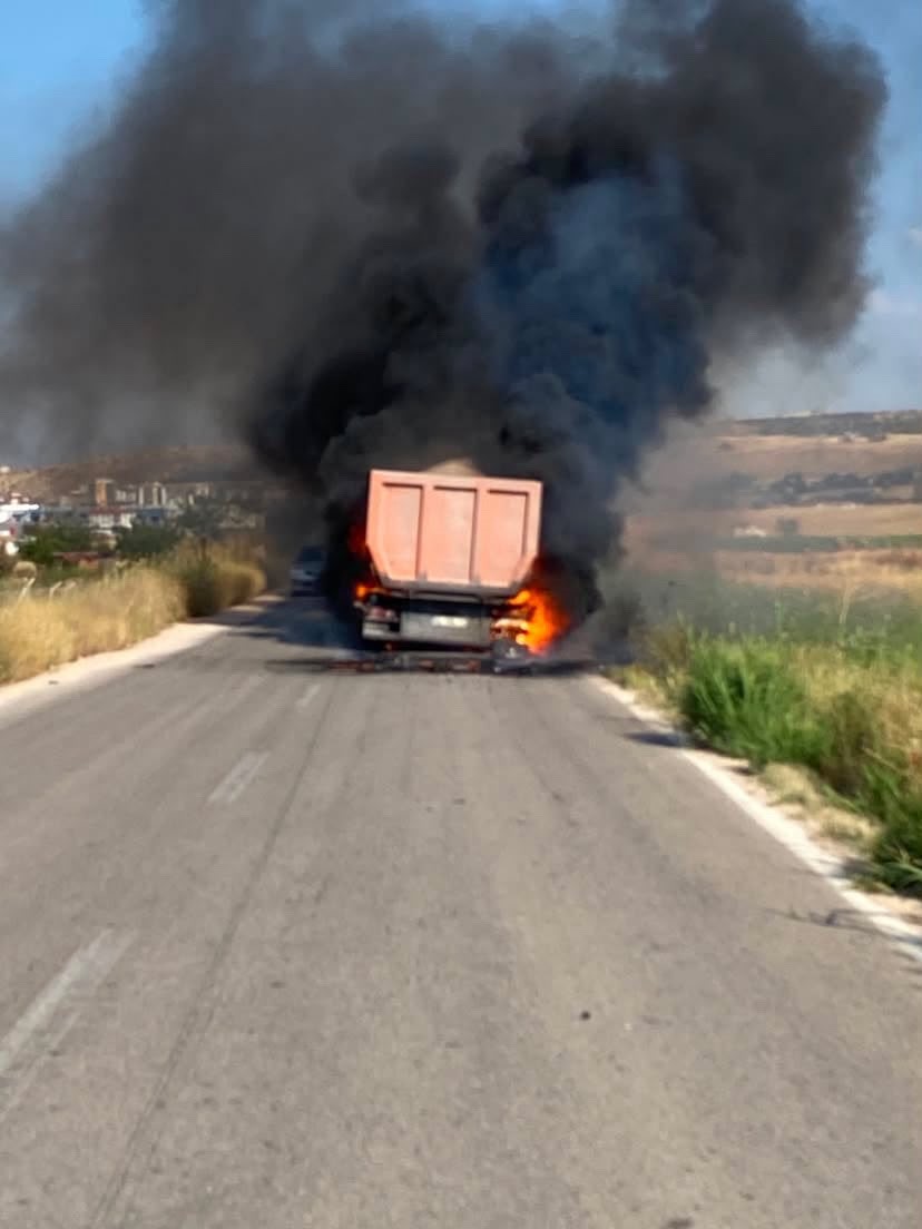 Ankara'da Seyir Halindeki Tırda Yangın Çıktı