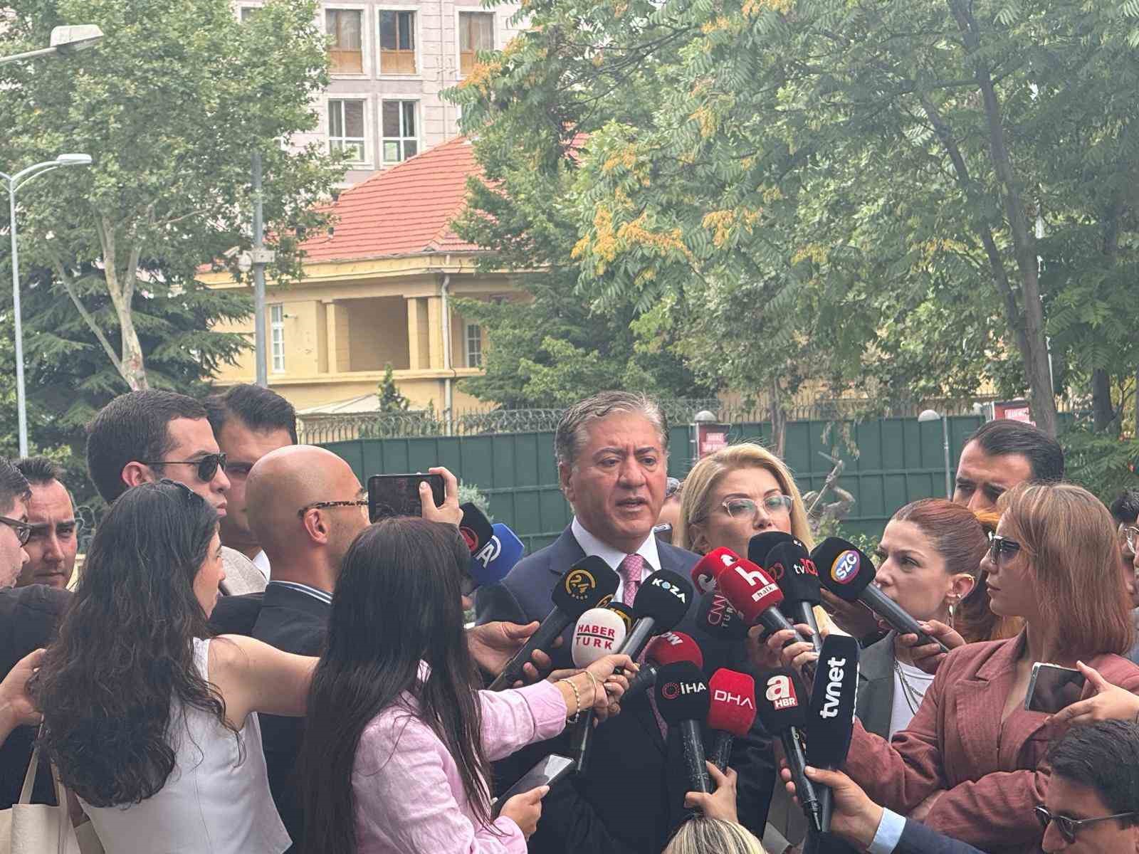 Murat Emir: "Partimiz gün bitmeden hukuken faaliyete geçecek"