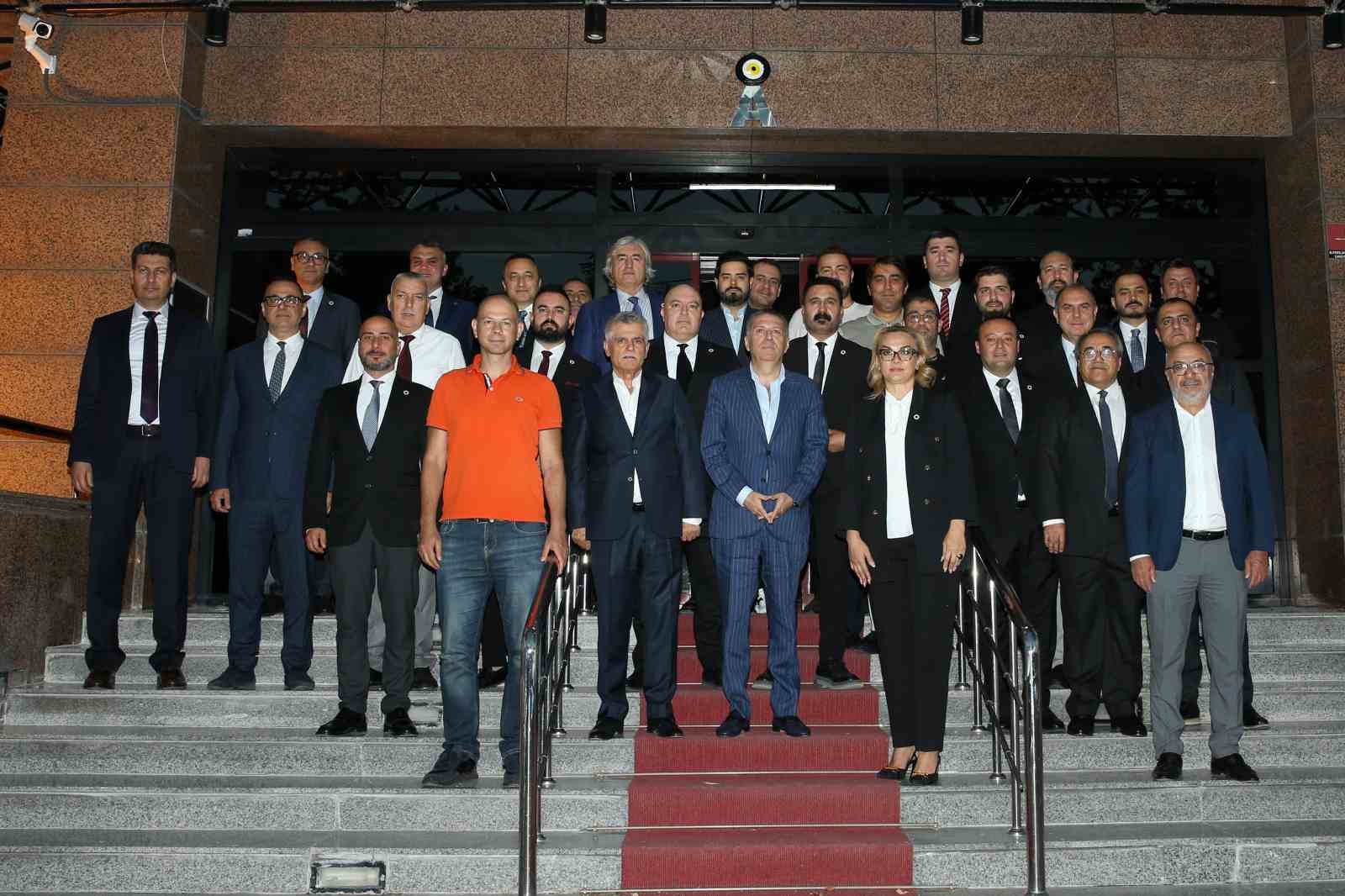 Gençlerbirliği’nde Yeni Yönetim Göreve Başladı