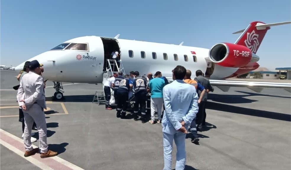 Mısır'daki Kazada Yaralanan Türkler, Hava Ambulansıyla Türkiye'ye Döndü