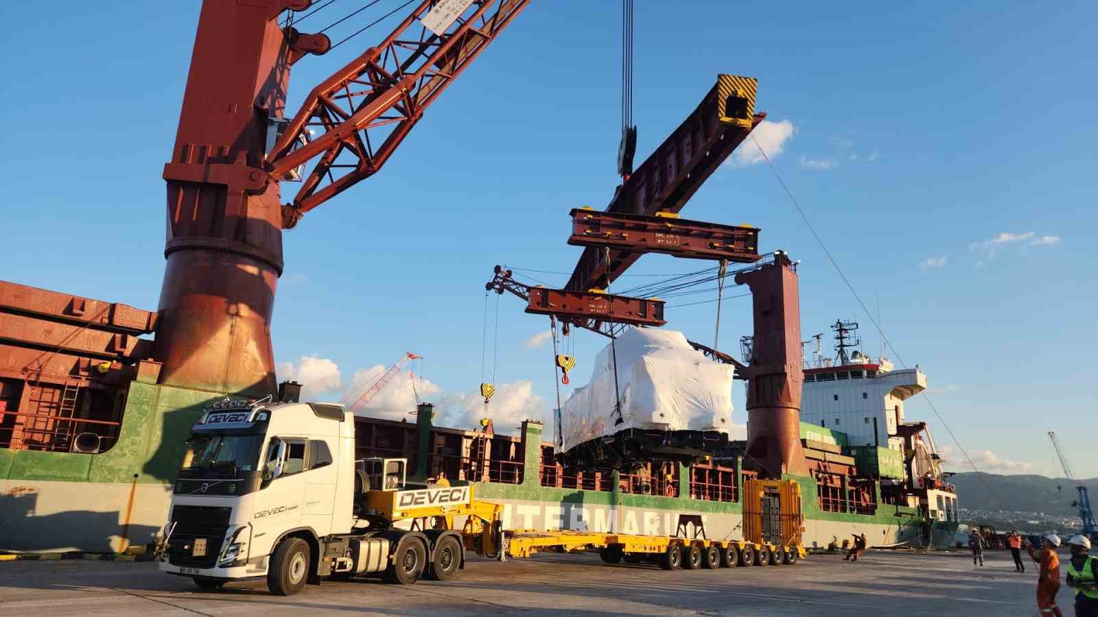 Yerli Lokomotif DE 10000, Tanzanya’ya Uğurlandı