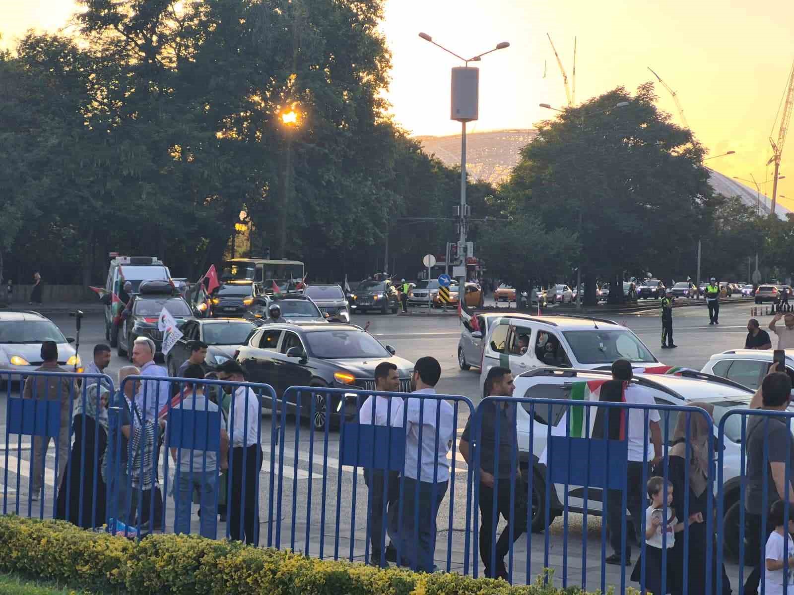 Bosna Hersek'ten yola çıkan Filistin Konvoyu, Ankara'da coşkuyla karşılandı