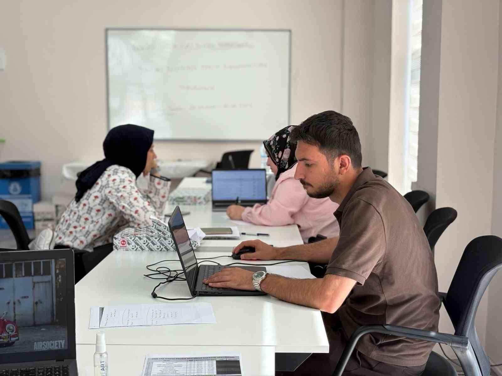Sincan Belediyesi'nden Ücretsiz Tercih Danışmanlığı Desteği