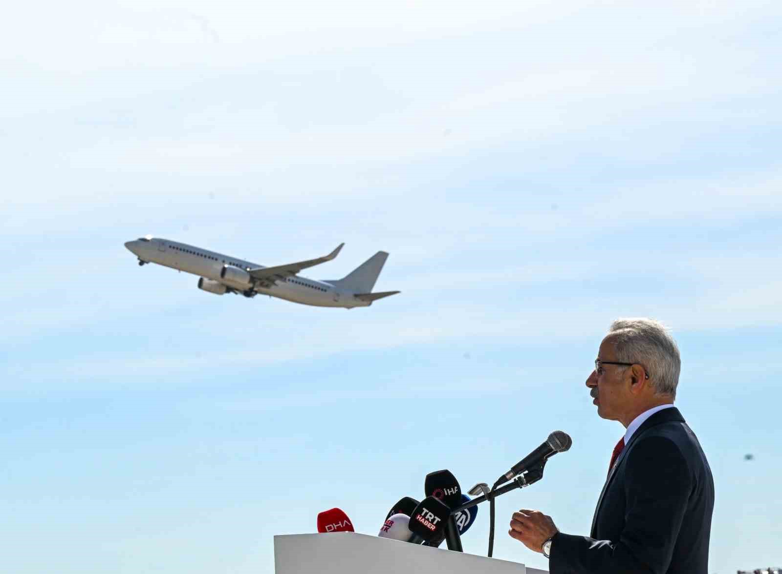Antalya Havalimanı’na Yeni Kontrol Kulesinde Önemli Bir Aşama Kaydedildi