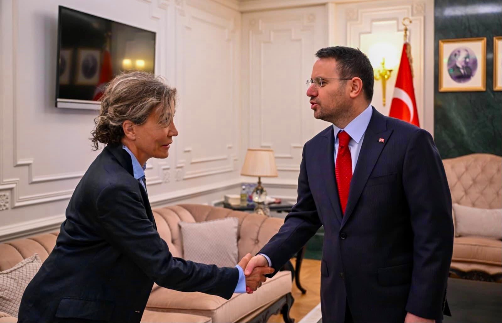 Adalet Bakanı Gürlek, Özel Harekat’ın Eski Başkanı Behçet Oktay’ın Ailesini Ağırladı