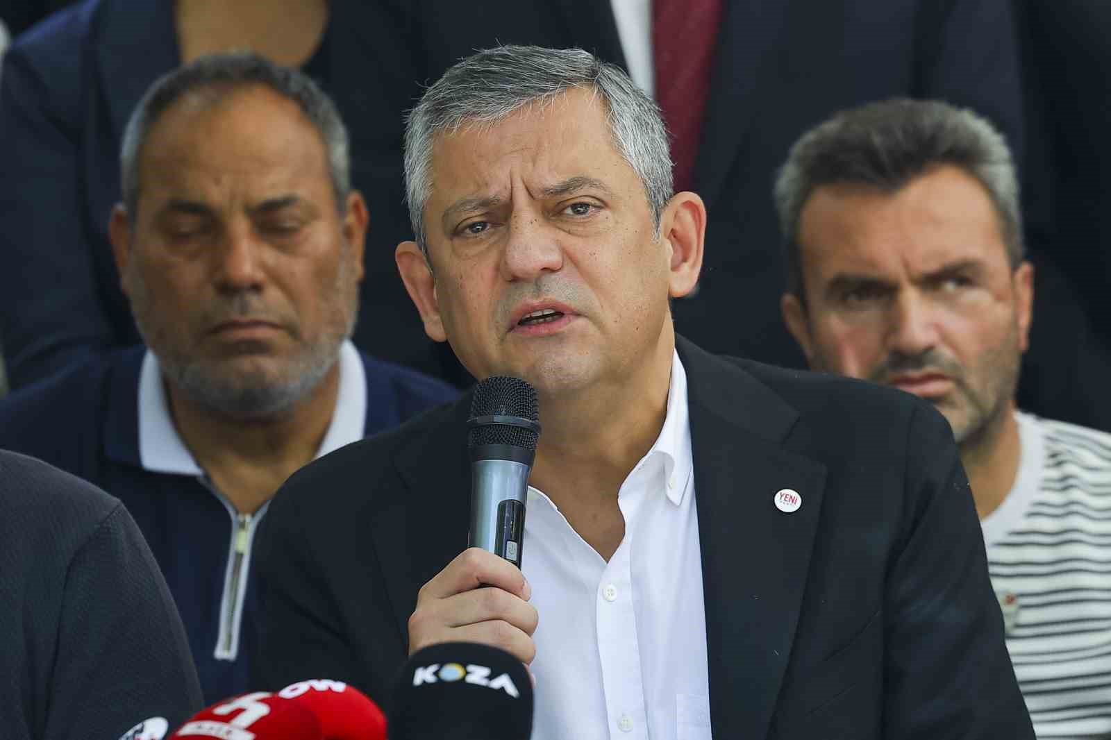 Özgür Özel: "Silahların susması için demokratik düzenlemeleri savunuyoruz"