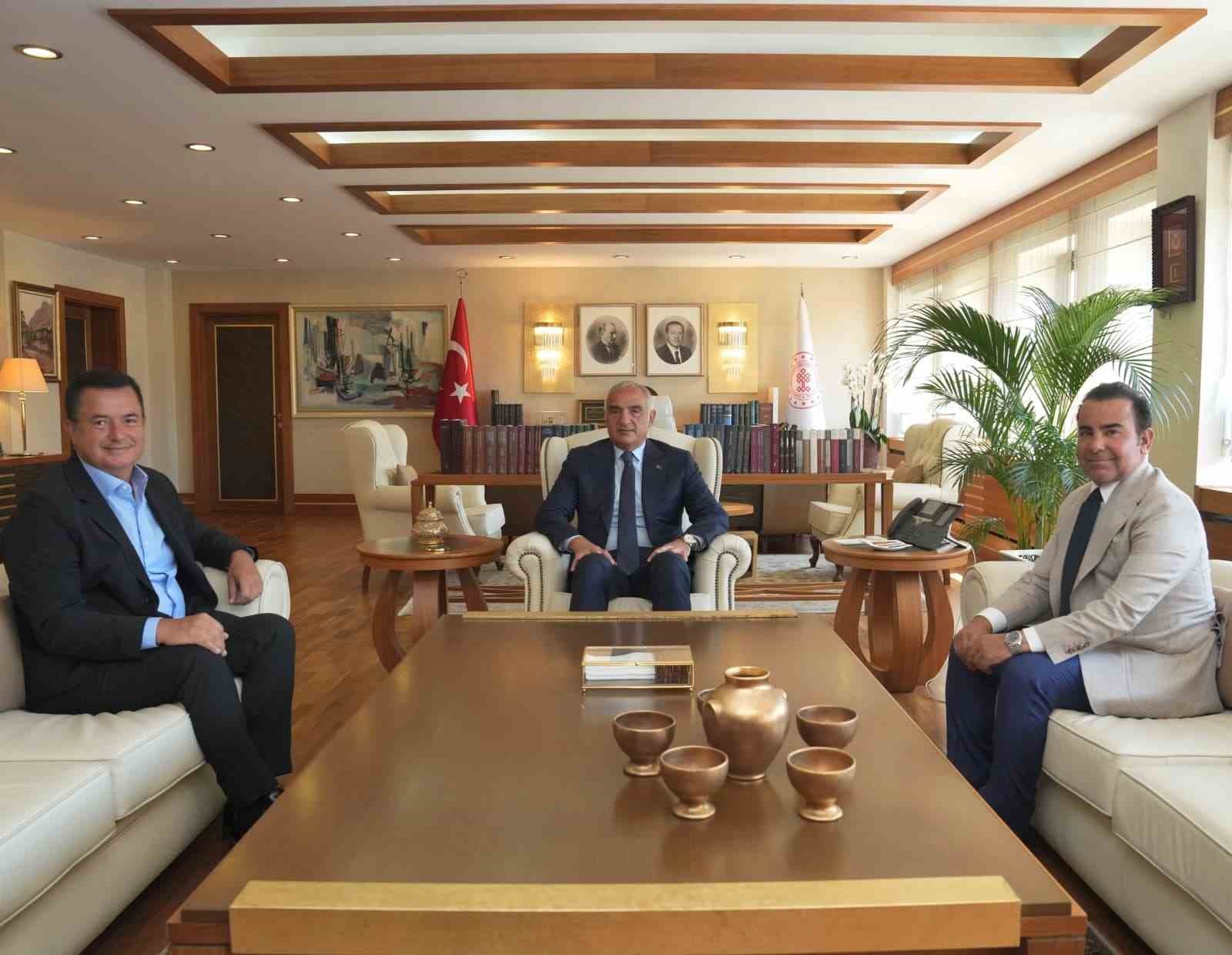 Bakan Ersoy ve Acun Ilıcalı'dan Kültürel İş Birliği Mesajı