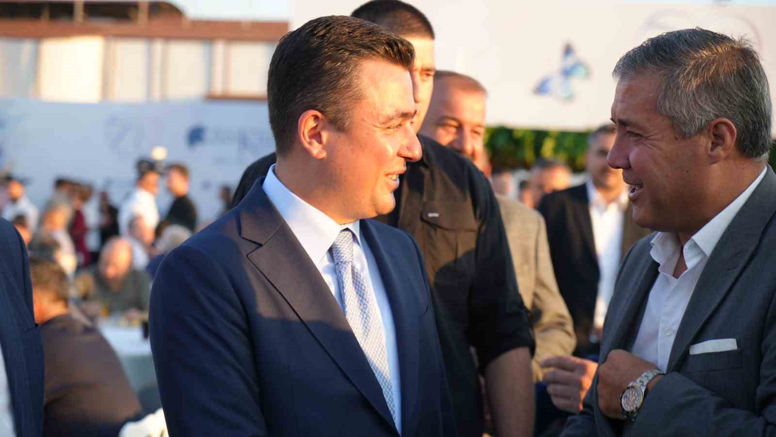 Bahçeli, MHP İl Başkanı'nın Oğlunun Düğününde Şahitlik Yaptı