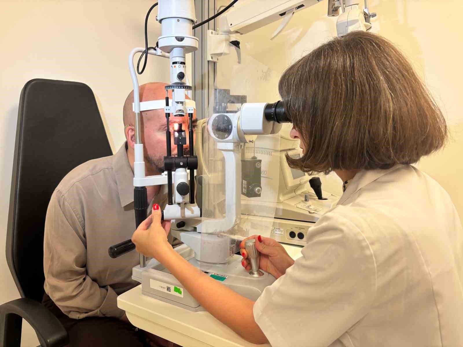Keratoglobus Hastalığına Yenik Düşen Yasir, Kornea Nakliyle Yeniden Görmeye Başladı