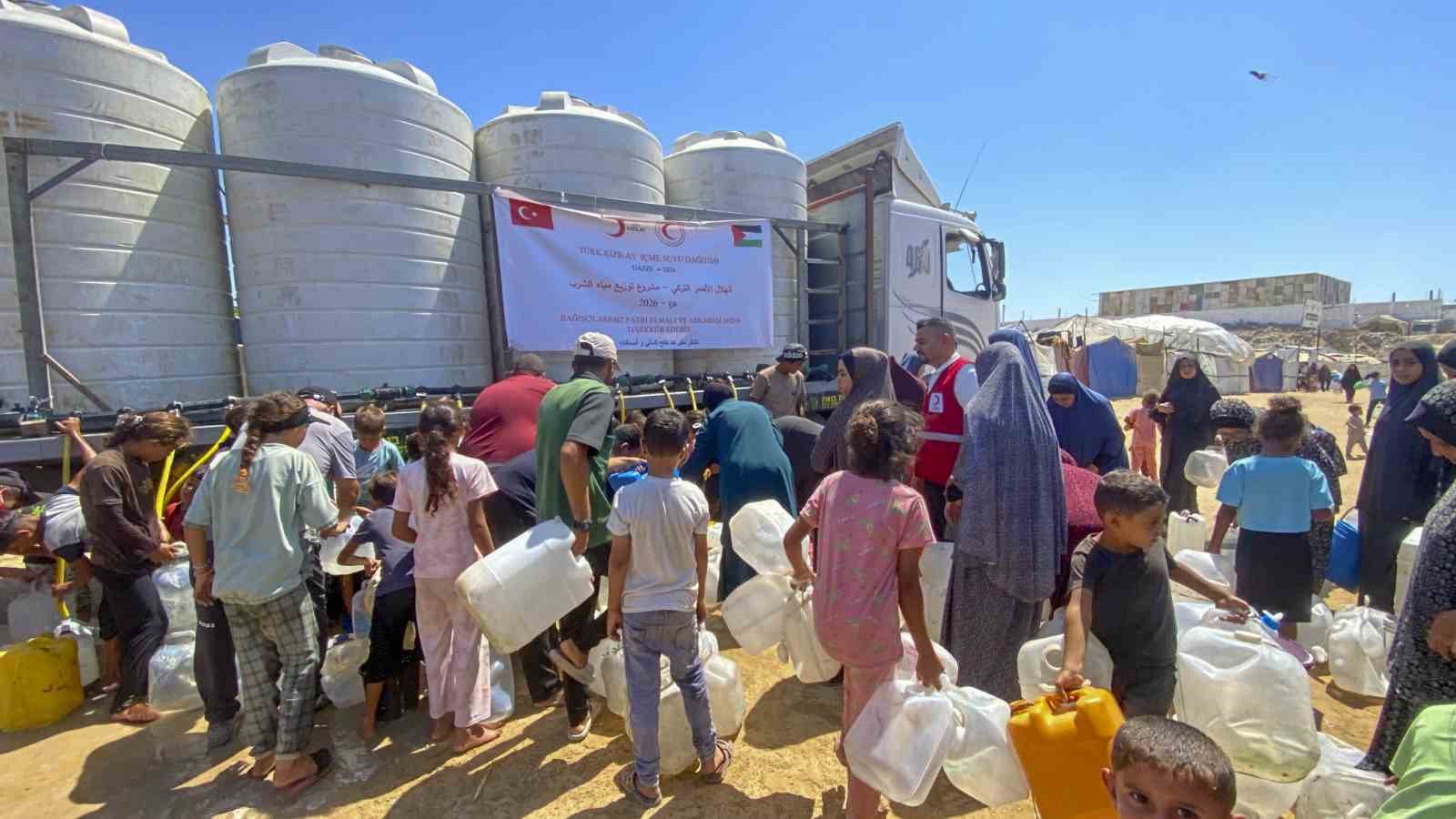 Gazze'deki Krize Yanıt: Türk Kızılay Hijyen Kitleri ve Temiz Su Dağıtımında