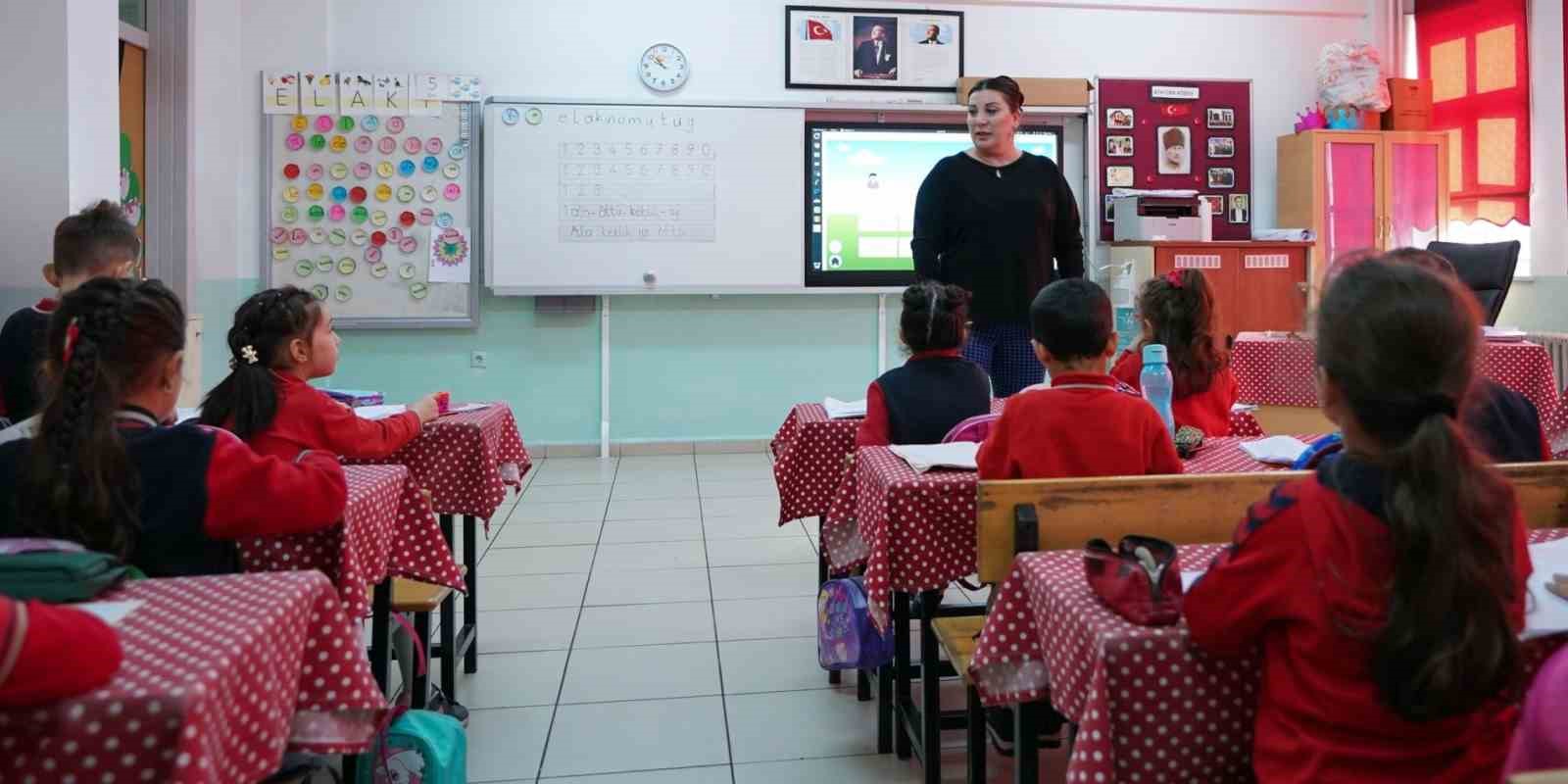 Eşlerin Aile Birliğini Sağlayacak Yer Değiştirme Başvuruları Başlıyor